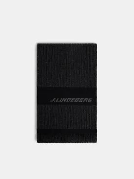 Pelle Plated Knitted Scarf