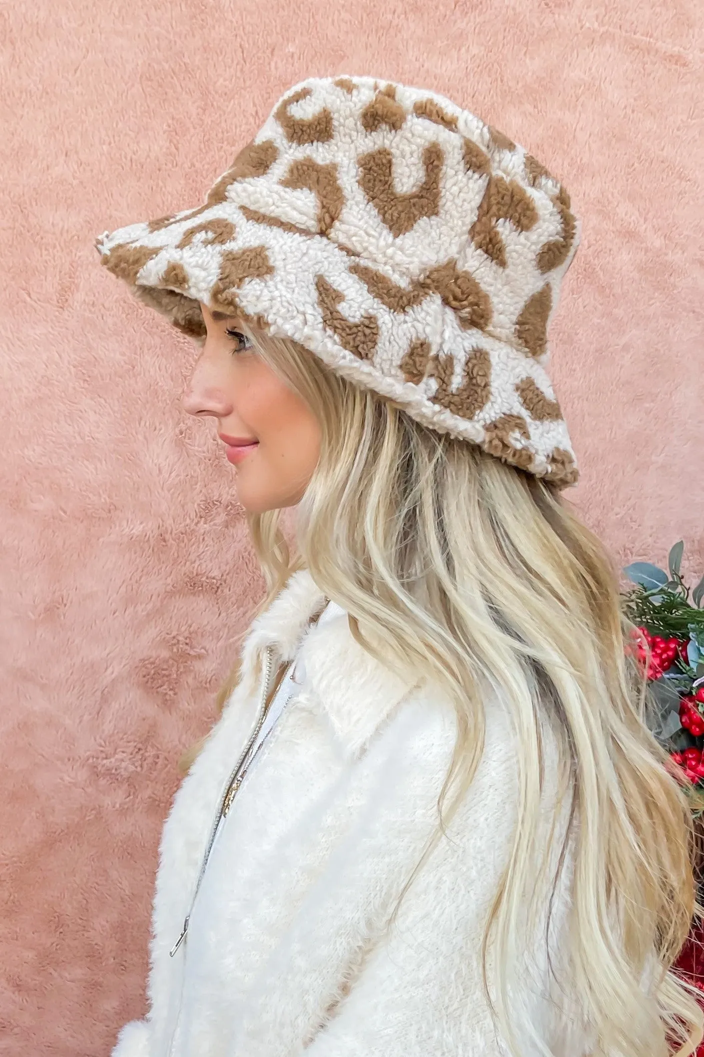 "Day Trip" Printed Fuzzy Bucket Hat