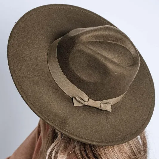 WIDE BRIM RIBBON FEDROA HAT